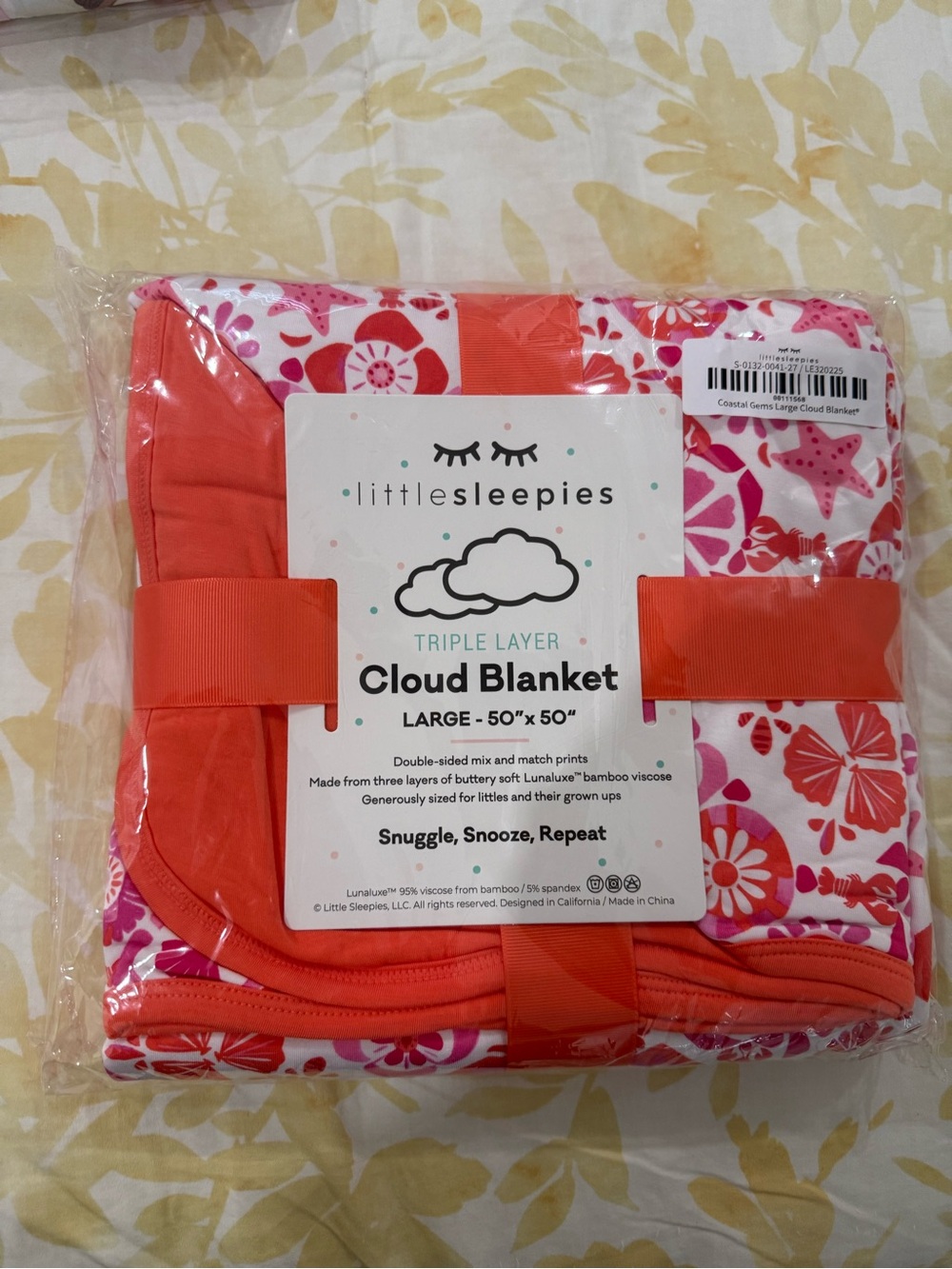 Little Sleepies Coastal Gems Coral & White Floral Cloud Blanket - Large